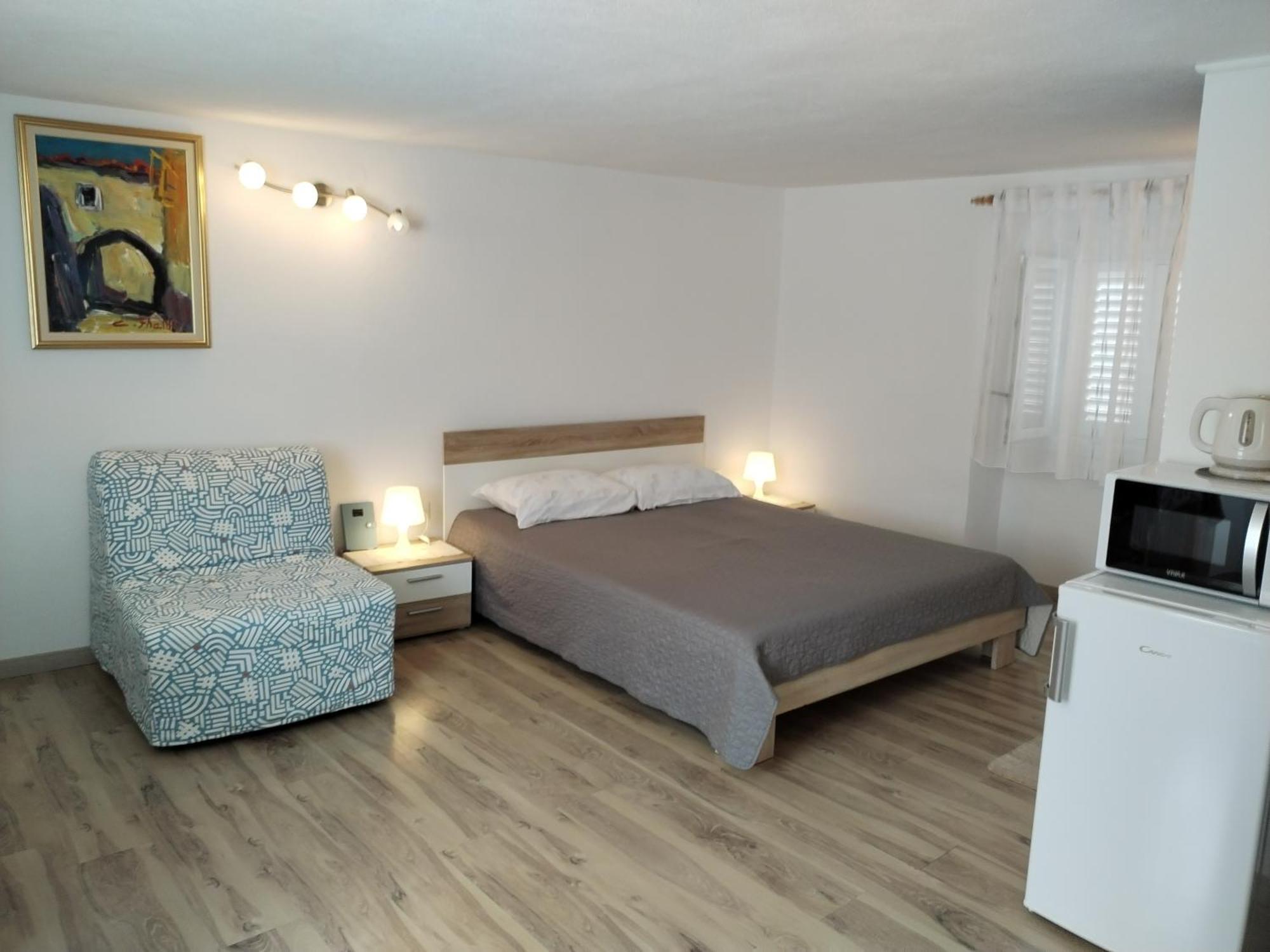 Apartments Nevija Valun Extérieur photo